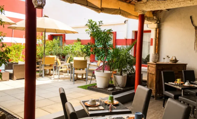 vu sur la terrasse depuis le patio 